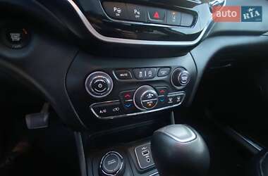Внедорожник / Кроссовер Jeep Cherokee 2019 в 