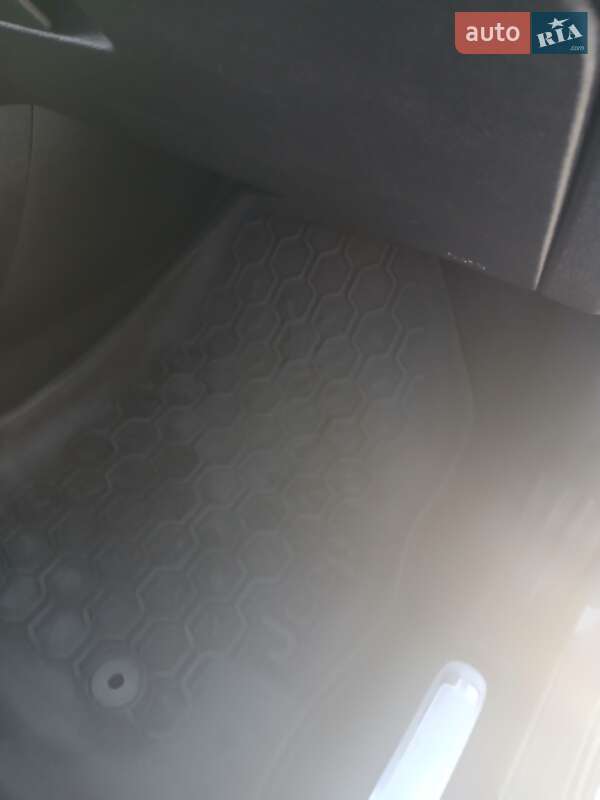 Позашляховик / Кросовер Jeep Cherokee 2020 в Ромнах