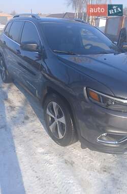 Внедорожник / Кроссовер Jeep Cherokee 2020 в 