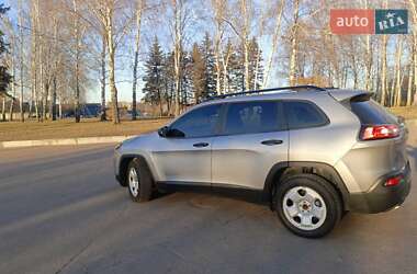 Внедорожник / Кроссовер Jeep Cherokee 2015 в 