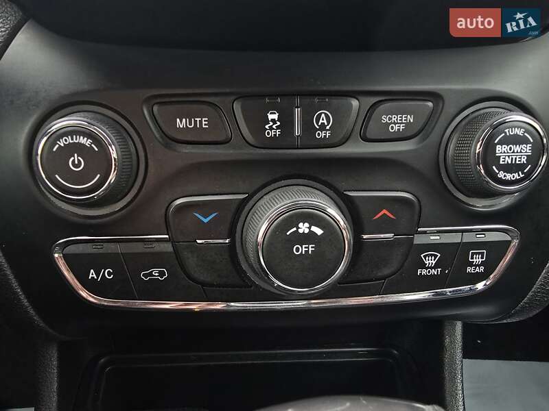 Позашляховик / Кросовер Jeep Cherokee 2018 в Львові