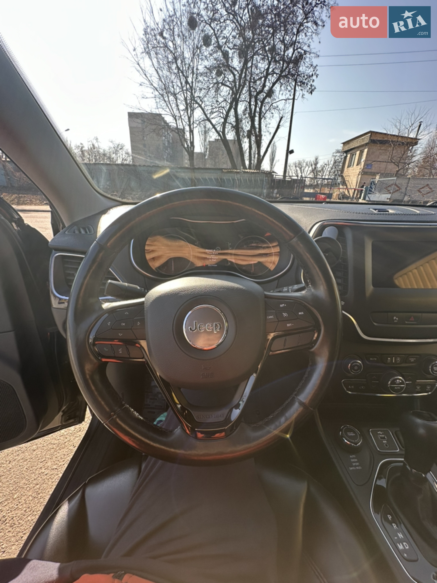 2019 Jeep Cherokee - мініатюра 17