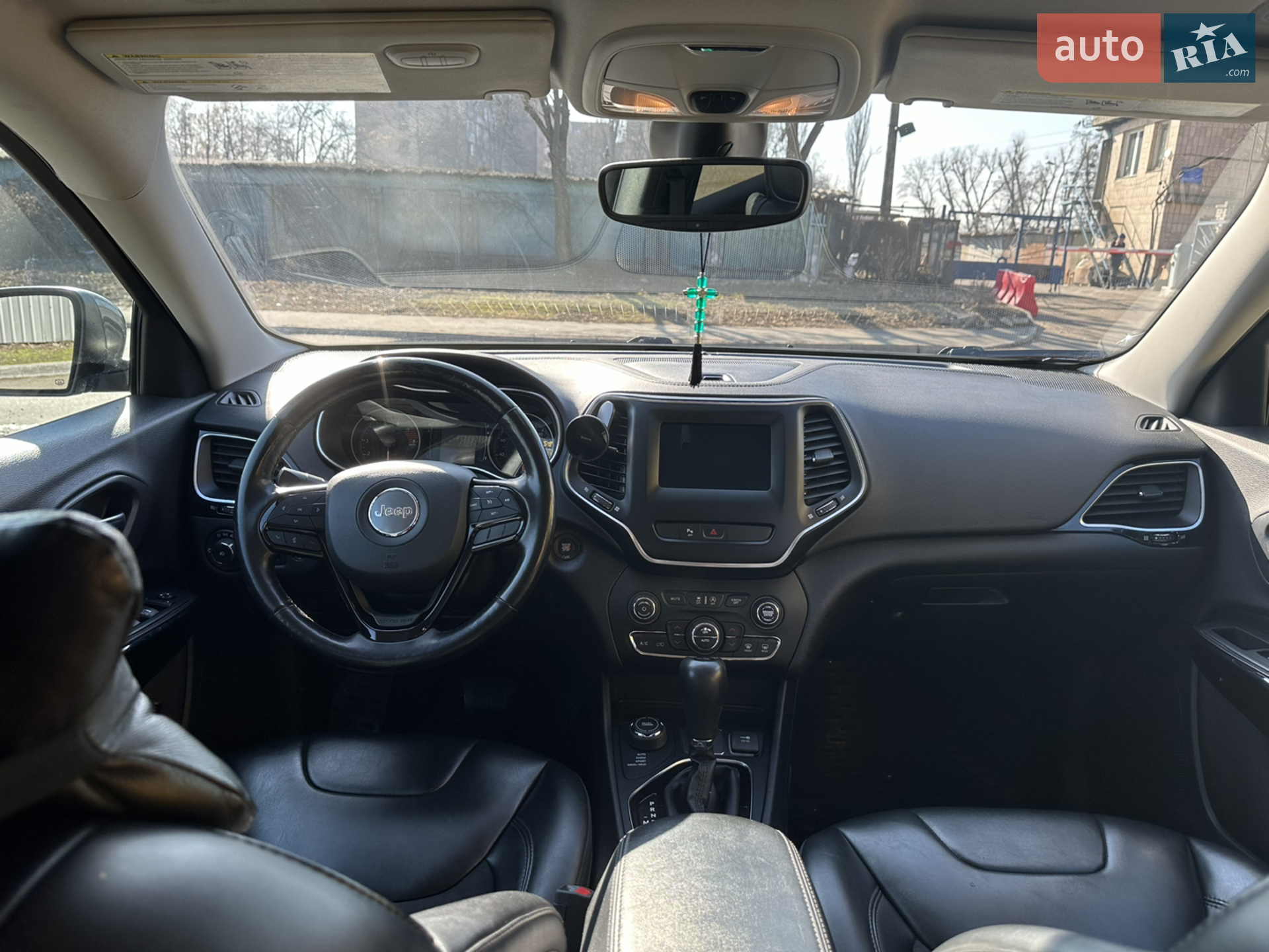 2019 Jeep Cherokee - мініатюра 23