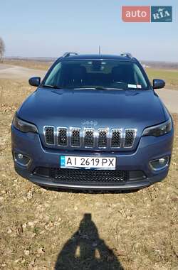 Позашляховик / Кросовер Jeep Cherokee 2019 в 