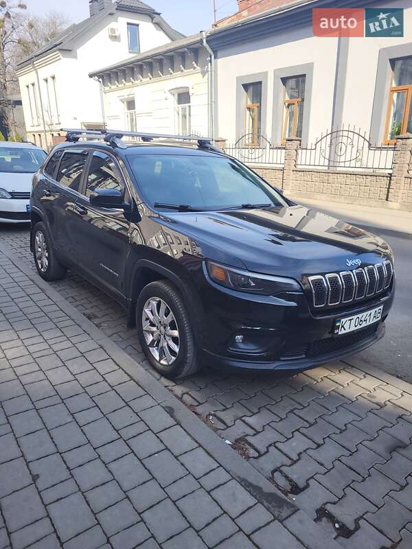 Внедорожник / Кроссовер Jeep Cherokee 2018 в Ивано-Франковске
