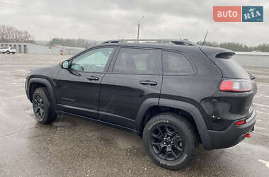 Внедорожник / Кроссовер Jeep Cherokee 2021 в 