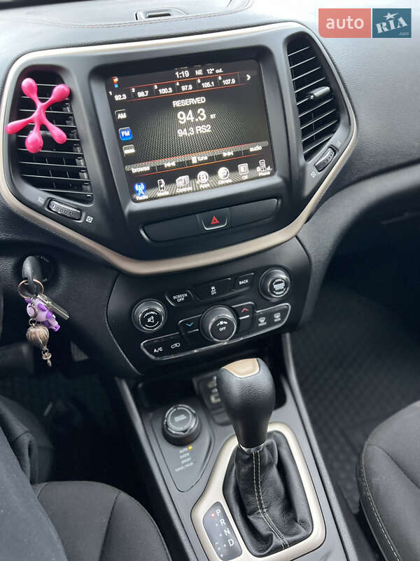 Внедорожник / Кроссовер Jeep Cherokee 2016 в Харькове фото 10 Внедорожник / Кроссовер Jeep Cherokee 2016 в Харькове