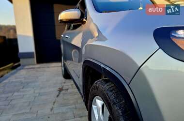 Внедорожник / Кроссовер Jeep Cherokee 2016 в 