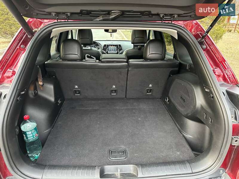 Внедорожник / Кроссовер Jeep Cherokee 2019 в Полтаве фото 7 Внедорожник / Кроссовер Jeep Cherokee 2019 в Полтаве