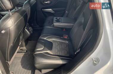 Внедорожник / Кроссовер Jeep Cherokee 2022 в 