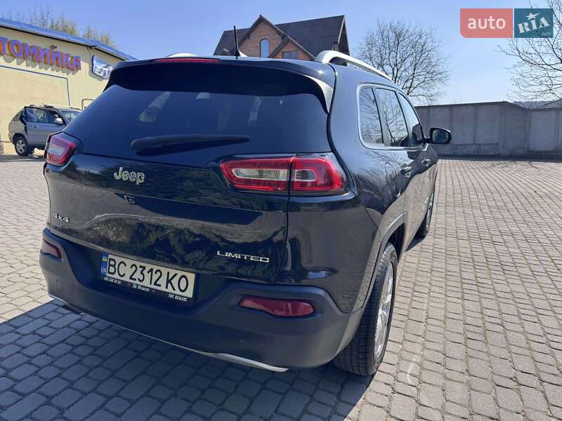 Внедорожник / Кроссовер Jeep Cherokee 2015 в Львове