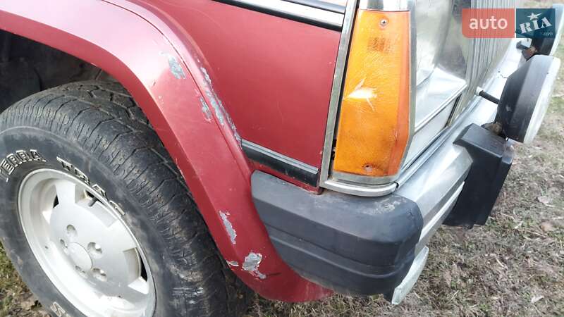 Внедорожник / Кроссовер Jeep Cherokee 1988 в Бережанах