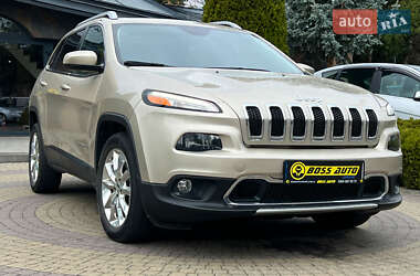 Внедорожник / Кроссовер Jeep Cherokee 2014 в 