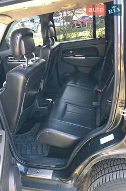 Позашляховик / Кросовер Jeep Cherokee 2011 в 