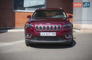 Внедорожник / Кроссовер Jeep Cherokee 2018 в 