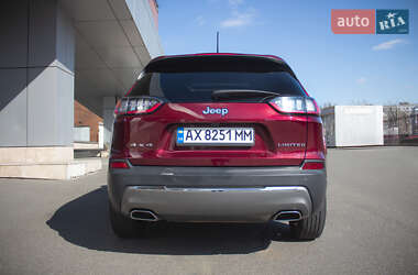 Внедорожник / Кроссовер Jeep Cherokee 2018 в 