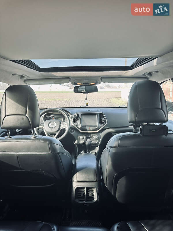 Позашляховик / Кросовер Jeep Cherokee 2015 в Рівному фото 19 Позашляховик / Кросовер Jeep Cherokee 2015 в Рівному