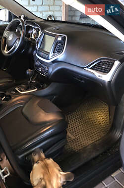 Внедорожник / Кроссовер Jeep Cherokee 2016 в Чернигове