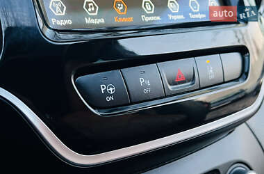 Внедорожник / Кроссовер Jeep Cherokee 2018 в 