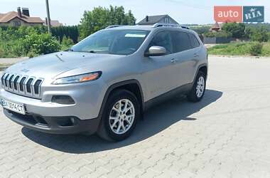Внедорожник / Кроссовер Jeep Cherokee 2015 в 