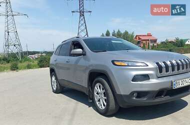 Внедорожник / Кроссовер Jeep Cherokee 2015 в 