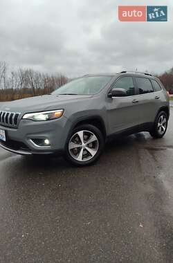 Внедорожник / Кроссовер Jeep Cherokee 2019 в 