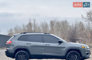 Внедорожник / Кроссовер Jeep Cherokee 2020 в 