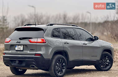 Внедорожник / Кроссовер Jeep Cherokee 2020 в 