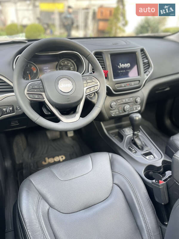 Позашляховик / Кросовер Jeep Cherokee 2021 в Одесі