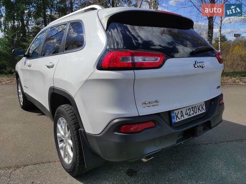 Позашляховик / Кросовер Jeep Cherokee 2014 в Києві