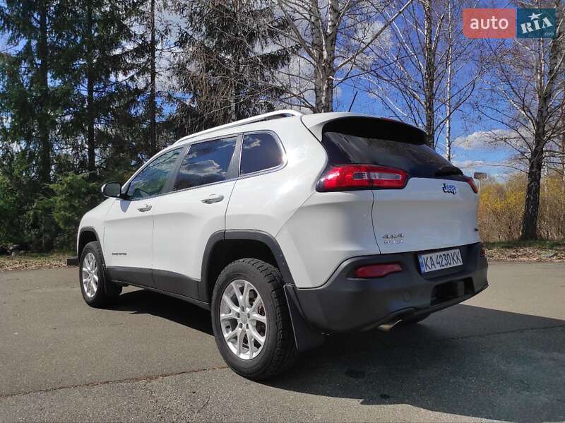 Позашляховик / Кросовер Jeep Cherokee 2014 в Києві
