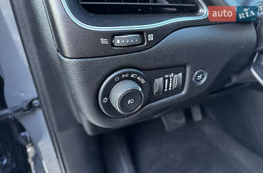 Внедорожник / Кроссовер Jeep Cherokee 2019 в 