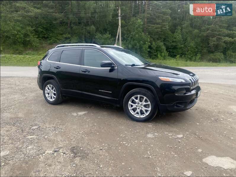 Внедорожник / Кроссовер Jeep Cherokee 2016 в Тернополе фото 7 Внедорожник / Кроссовер Jeep Cherokee 2016 в Тернополе