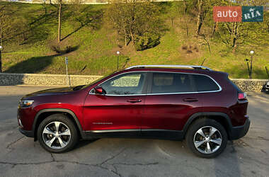 Внедорожник / Кроссовер Jeep Cherokee 2019 в 