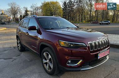 Внедорожник / Кроссовер Jeep Cherokee 2019 в 