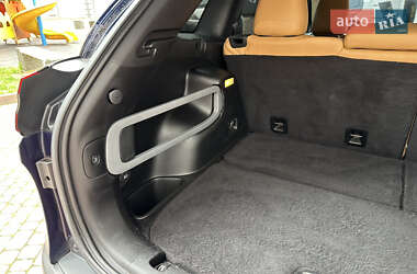 Внедорожник / Кроссовер Jeep Cherokee 2015 в 