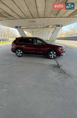 Позашляховик / Кросовер Jeep Cherokee 2019 в 