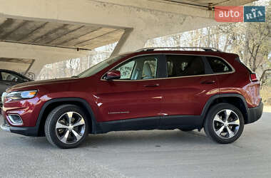 Позашляховик / Кросовер Jeep Cherokee 2019 в 