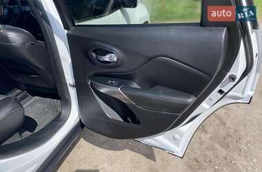Позашляховик / Кросовер Jeep Cherokee 2018 в 