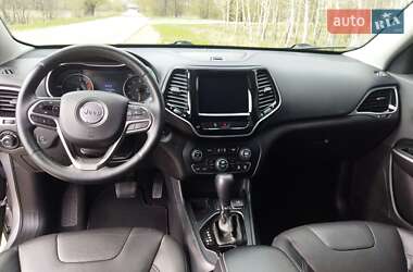 Внедорожник / Кроссовер Jeep Cherokee 2019 в 
