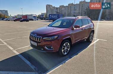 Позашляховик / Кросовер Jeep Cherokee 2018 в 