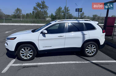 Внедорожник / Кроссовер Jeep Cherokee 2016 в 