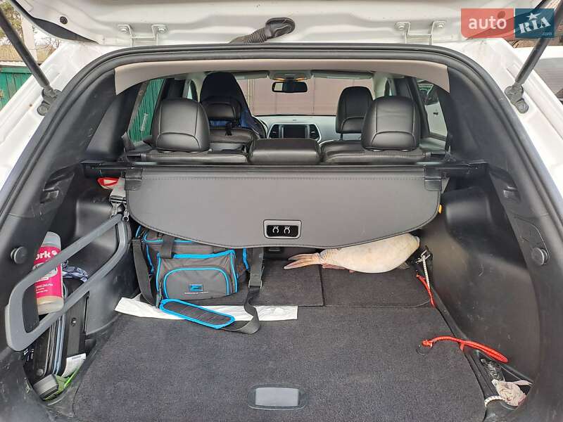 Позашляховик / Кросовер Jeep Cherokee 2017 в Києві