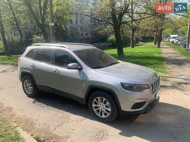 Внедорожник / Кроссовер Jeep Cherokee 2020 в Кременчуге фото 2 Внедорожник / Кроссовер Jeep Cherokee 2020 в Кременчуге