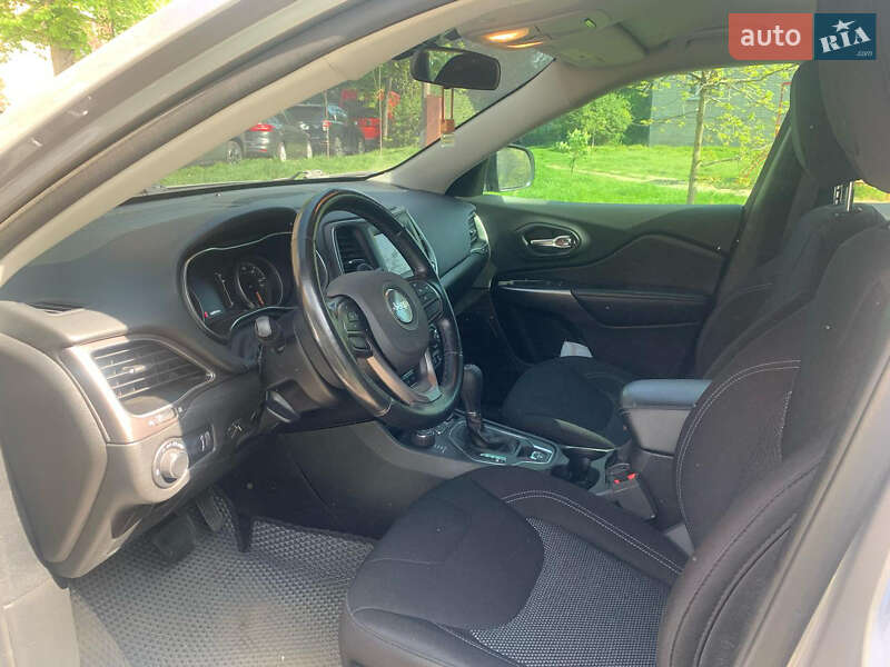 Внедорожник / Кроссовер Jeep Cherokee 2020 в Кременчуге фото 10 Внедорожник / Кроссовер Jeep Cherokee 2020 в Кременчуге