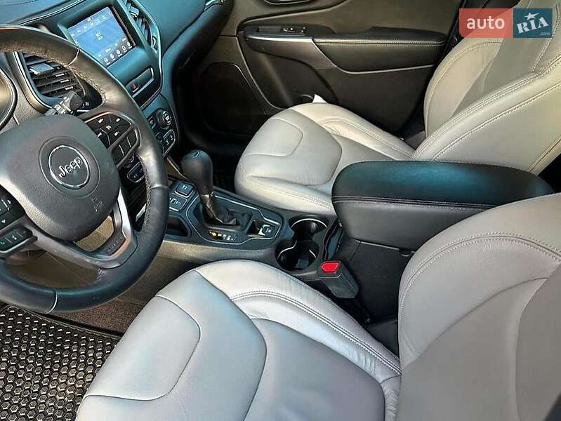 Позашляховик / Кросовер Jeep Cherokee 2018 в Харкові