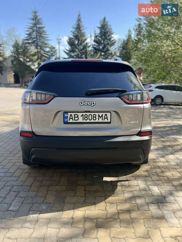 Позашляховик / Кросовер Jeep Cherokee 2018 в Шаргороді