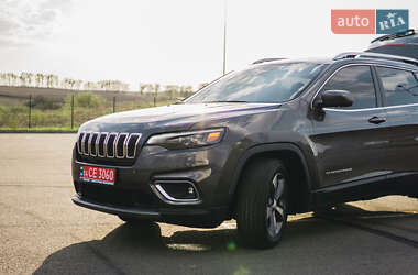 Позашляховик / Кросовер Jeep Cherokee 2020 в 