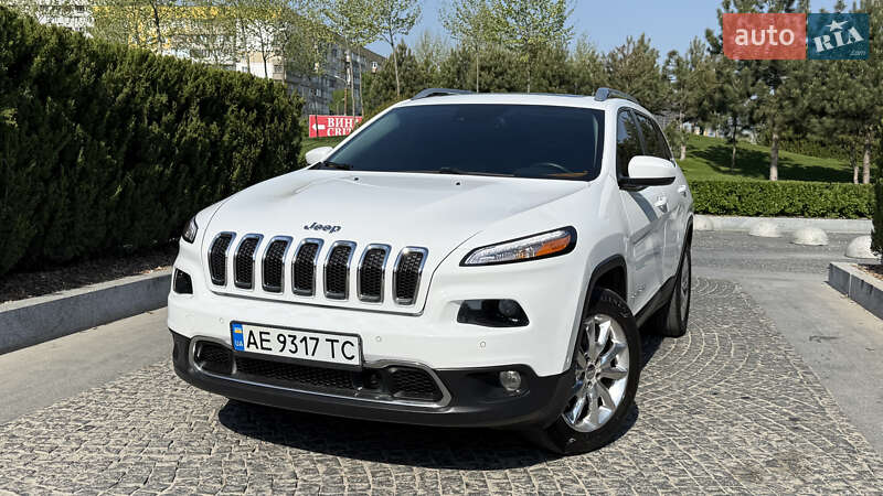 Внедорожник / Кроссовер Jeep Cherokee 2014 в 