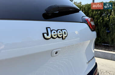 Внедорожник / Кроссовер Jeep Cherokee 2014 в 